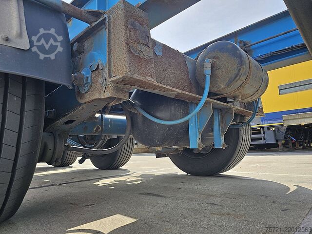 Containertransport RENDERS CHASSIS PORTMASTER