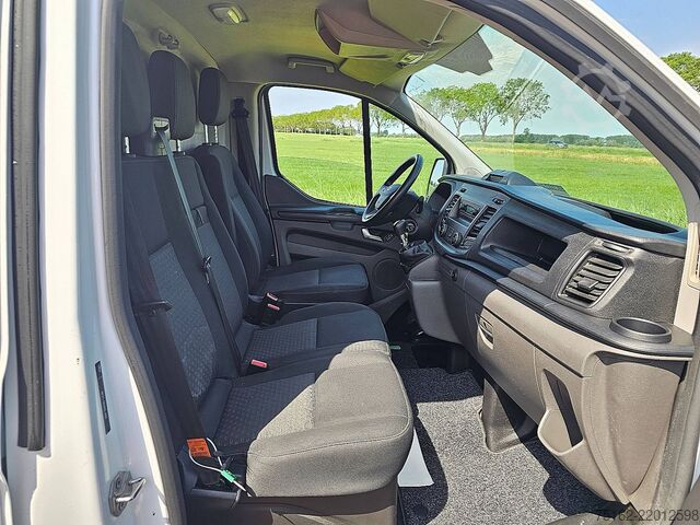 High-roof van FORD TRANSIT CUSTOM 2.0 L2H1 Airco Euro6 130