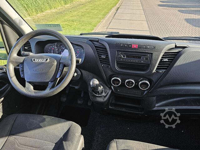 High-roof van IVECO DAILY