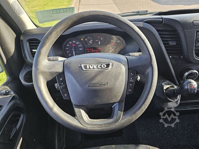 High-roof van IVECO DAILY