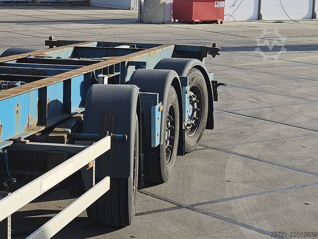 Containertransport RENDERS CHASSIS PORTMASTER