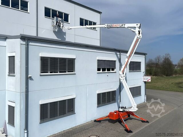 Gelenkteleskoparbeitsbühne EasyLift RA 21
