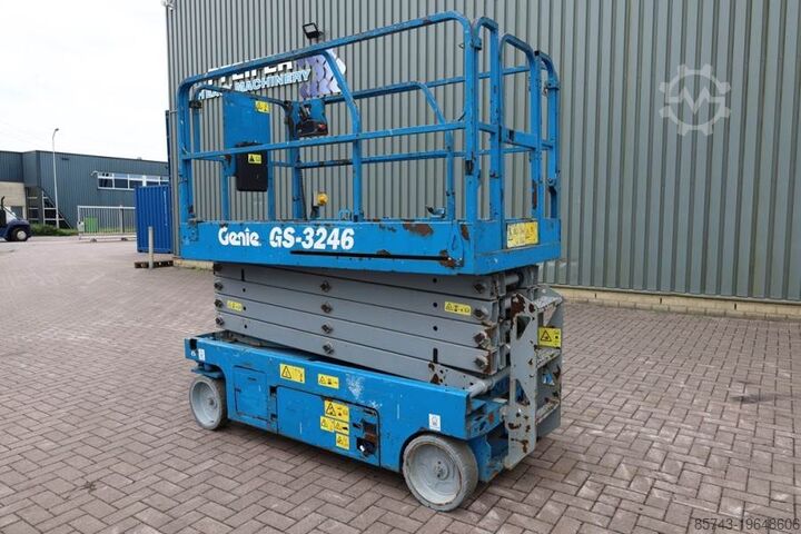 Scissor lift Genie GS3246 Electric, Working Height 11.75 m, 318kg Cap