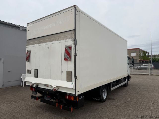 Transporter mit Koffer MAN TGL