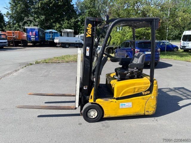 Schmalgangstapler YALE Elektrostapler  ERP 16VT Lasthöhe4900 mm
