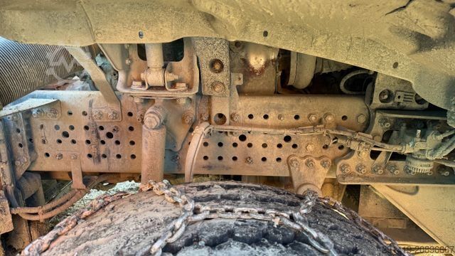 Concrete mixer truck MERCEDES-BENZ Arocs 4142 8x4 Betonmischer Bj 2021