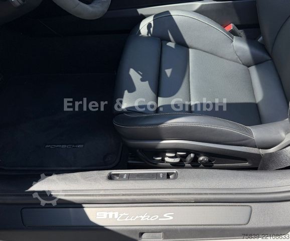 Van PORSCHE 911 Turbo S Cabriolet, Lift, Burmester, Approved