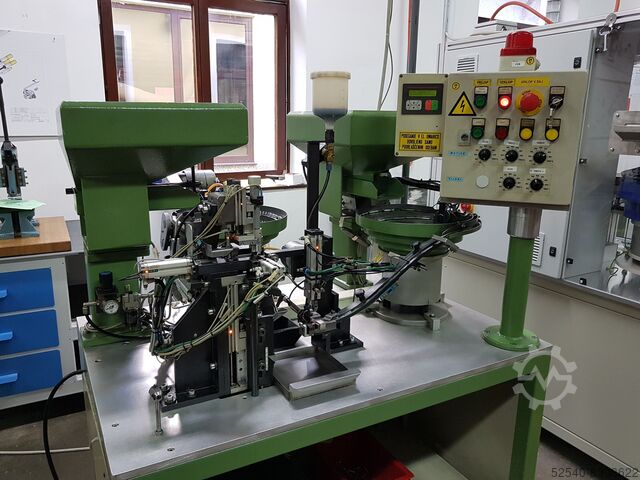 Threaded parts assembly machine  