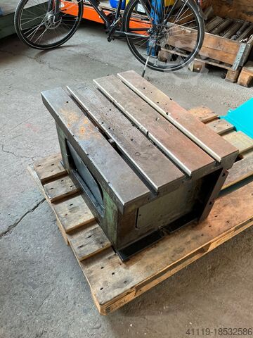 Clamping cube 650 x 450 x 400