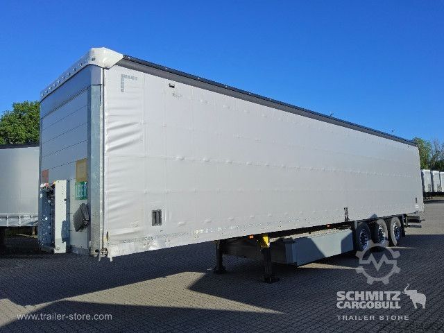Auflieger mit Pritsche & Plane Schmitz Cargobull Curtainsider Standard Getränke