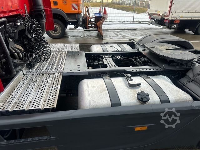 Volume tractor unit MERCEDES-BENZ 1848 LS Low Liner Big Space 2xTank