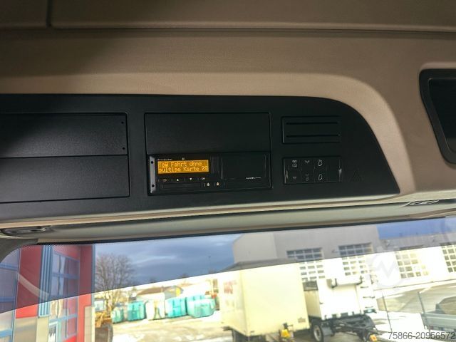 Volume tractor unit MERCEDES-BENZ 1848 LS Low Liner Big Space 2xTank