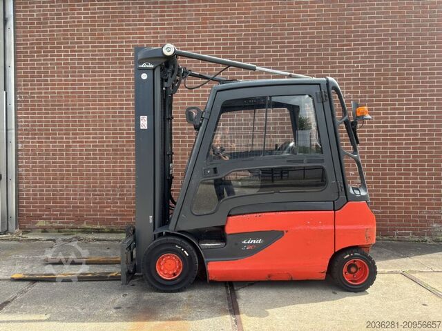 Electric 4-wheel forklift Linde E30L-01