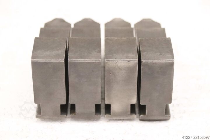 Interchangeable jaws four-jaw chuck unbekannt Breite 26 mm