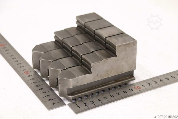 Interchangeable jaws four-jaw chuck unbekannt Breite 26 mm