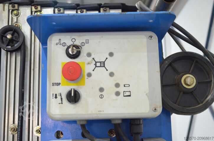 Work platform Genie AWP-30S