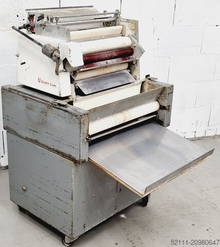 Croissant shaping machine Universum HWM 50/70