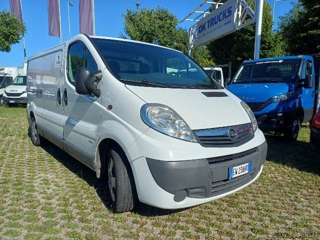 Panel van Opel VIVARO