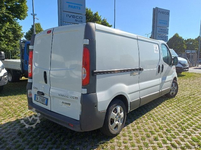 Panel van Opel VIVARO