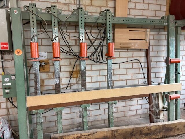 Gluing press Hess Variant