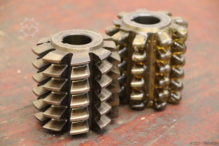 Modular milling cutter hob 2 pieces Fette Mod.4,5 R1 EW 20° Aufnahme 27 mm
