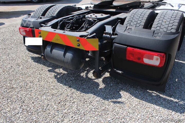 Standard tractor unit DAF trattore stradale ribassato usato