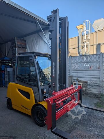 CARRELLO ELEVATORE ELETTRICO 50QLI Jungheinrich EFG550s