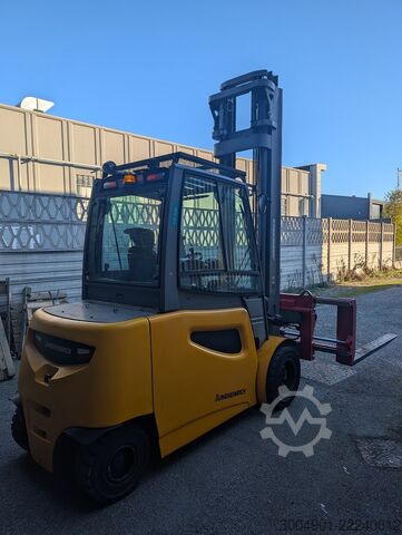 CARRELLO ELEVATORE ELETTRICO 50QLI Jungheinrich EFG550s