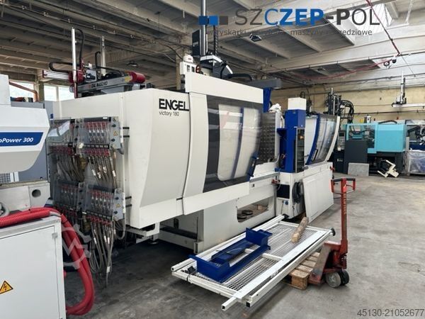 Spritzgießmaschine Engel Victory 200H/60W/180 combi