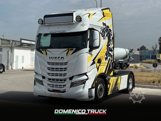Standard tractor unit Iveco S-WAY 570