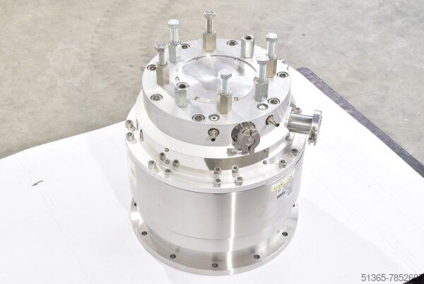 Turbomolecular pump EDWARDS YT67-0Z-040