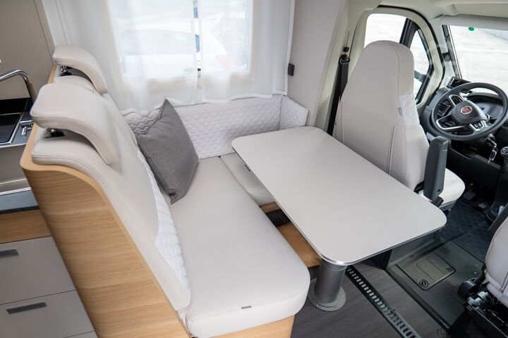 ADRIA CORAL XL 660 SL - 60Y Alkoven, KM-Stand 0 (Neufahrzeug) ADRIA CORAL XL 660 SL - 60Y