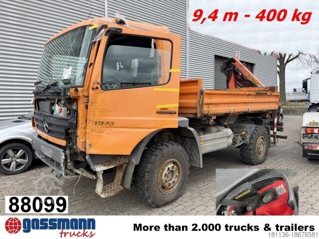 Kipper LKW Mercedes-Benz Atego 1023 A 4x4, Einzelbereifung, Heckkran
