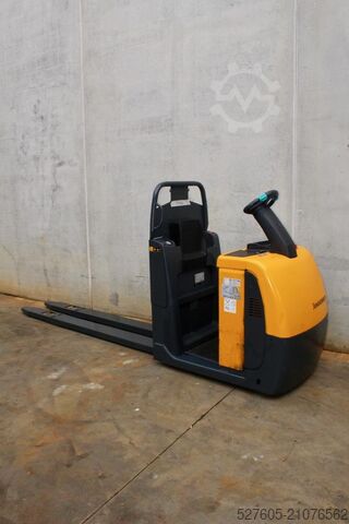 Kommissioniermaschine Jungheinrich ECE 225 2400x510mm