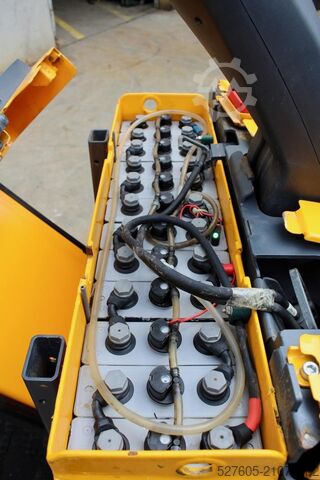 Kommissioniermaschine Jungheinrich ECE 225 2400x510mm