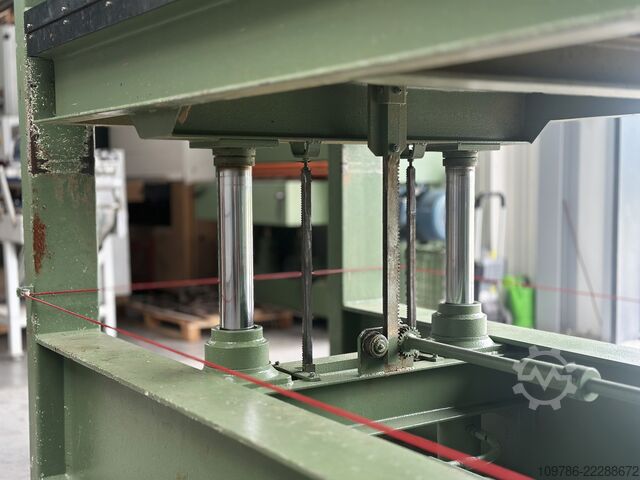 ORMA shelf press, shelf 300x130 ORMA 