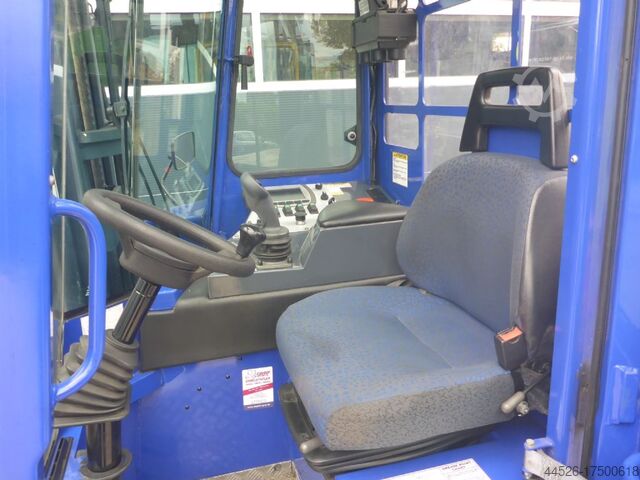Four-way side loader Combilift C4000 ET