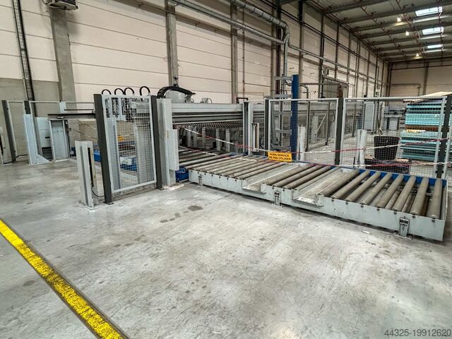 Plattensäge mit automatischer Beschickung HOLZMA HPL 510/43/22/P/X