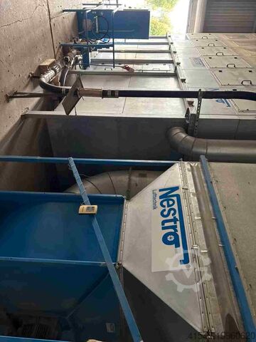 Stationary extraction system with briquette press Nestro 