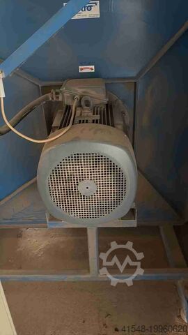Stationary extraction system with briquette press Nestro 