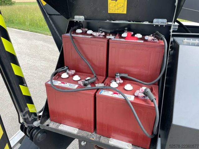 Aerial platform Denka-Lift DL 30