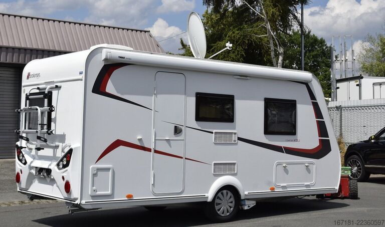 Wohnwagen STERCKEMAN Comfort 472 LJ mit Mover und Markise