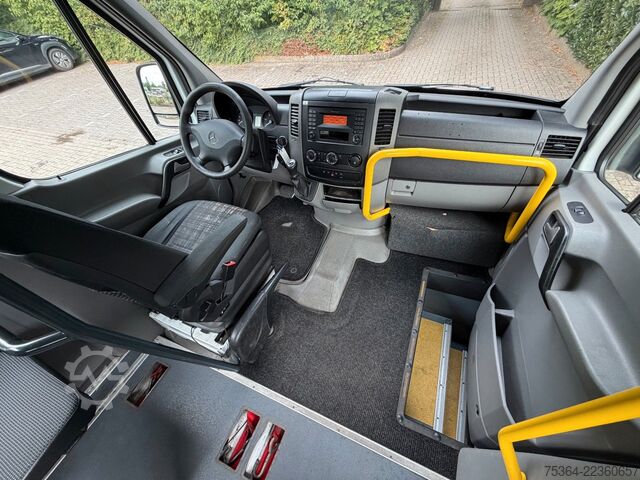 Kleinbus MERCEDES-BENZ Sprinter 314 BlueTEC 9SitzeRollstuhllift Störung
