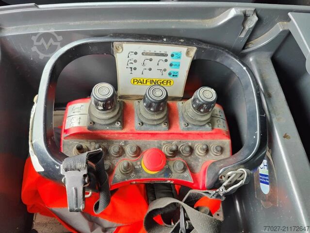 Hakenarmsystem MAN TGL 12.250 City-Abroller Container + Palfinger ...