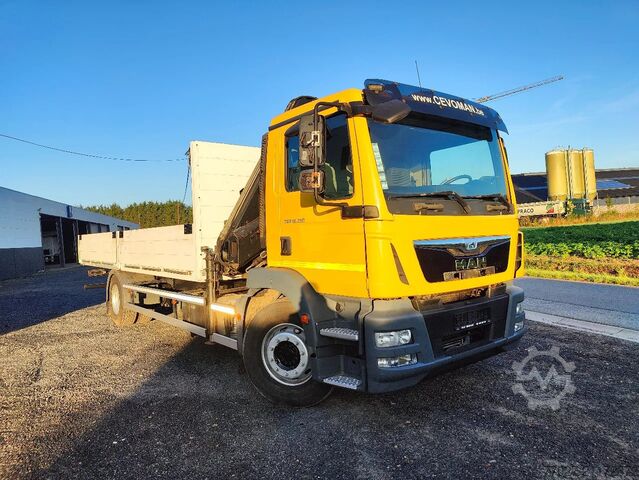 Ladepritsche MAN TGM 18.250 Open box + HIAB 166-3