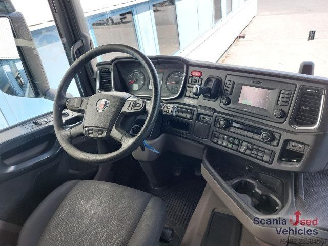 Refrigerated truck Scania R 410 B6x2NB Tiefkühlkoffer TK SLXi300 Ladebordwa
