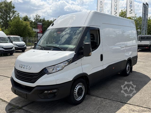 Panel van IVECO 35S16V Klima / DAB / PDC