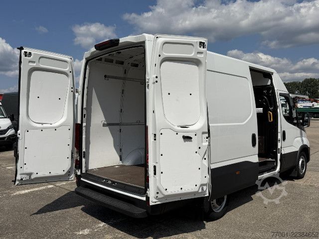 Panel van IVECO 35S16V Klima / DAB / PDC