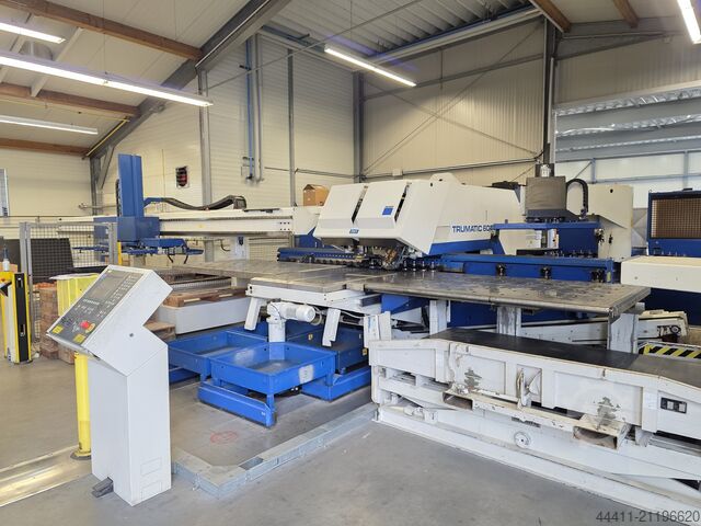 Stanz- Lasermaschine TRUMPF TruMatic 6000 (K01M) 1300 2700 Watt
