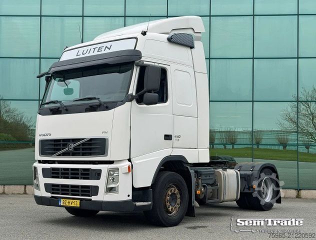 Standard SZM VOLVO FH 440 GLOBETROTTER XL 2x TANK DUTCH TRUCK